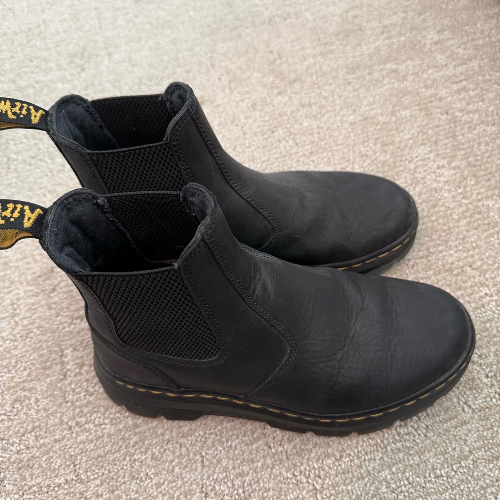 Dr. Martens Chelsea boot